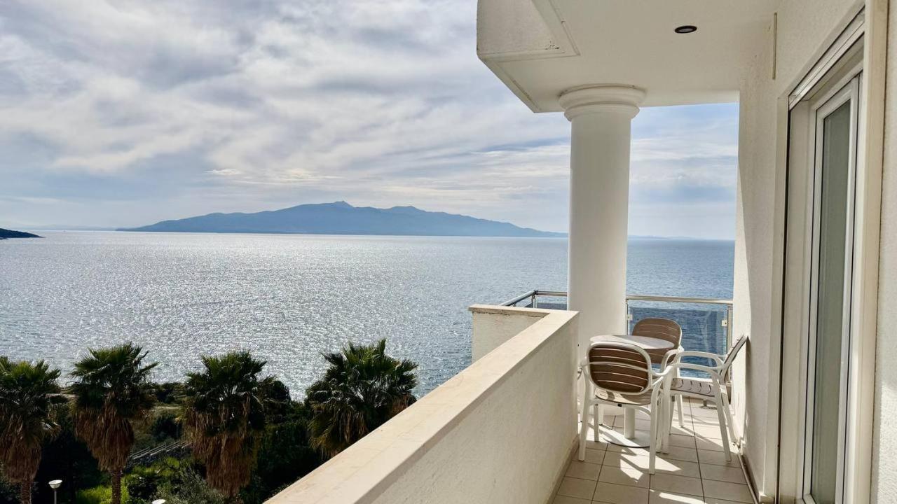 White Sea View Residence Sarandë Eksteriør bilde
